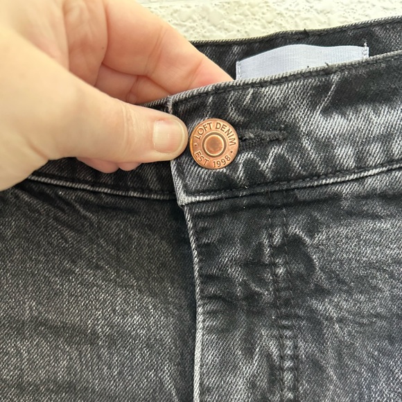 Loft Straight Crop - Picture 4 of 7